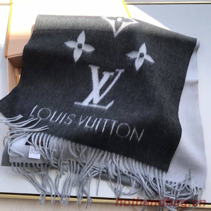 Louis Vuitton Scarf LV00040
